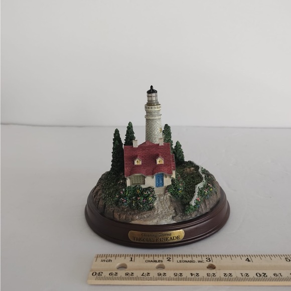 Thomas Kinkade lighthouse sculpture - Picture 12 of 14